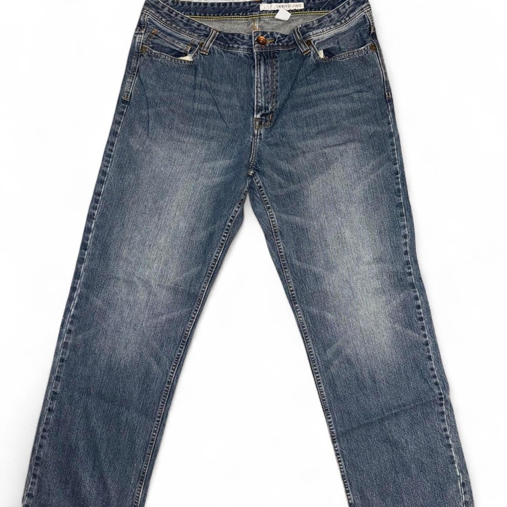 DKNY blue straight leg men’s jeans. 
Size: W36L32